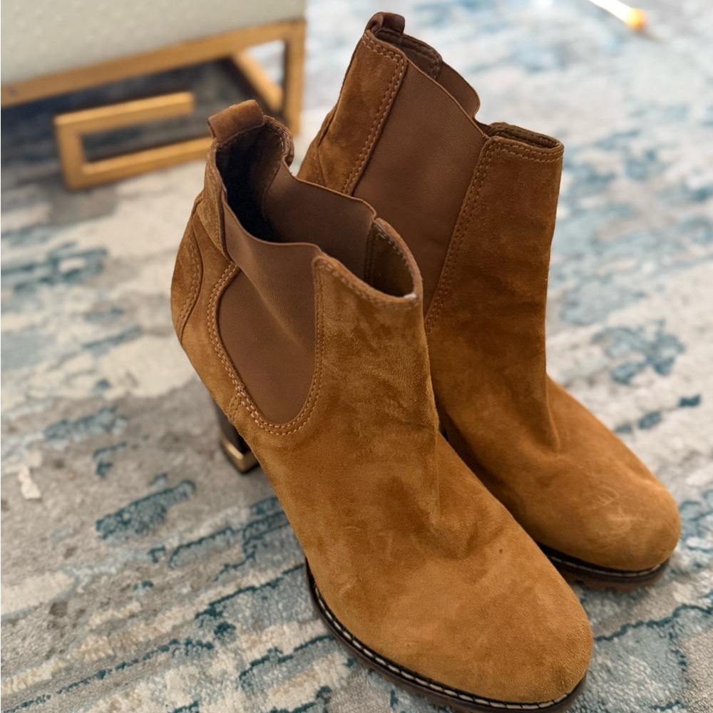 Tory Burch Tan Suede Ankle Boots